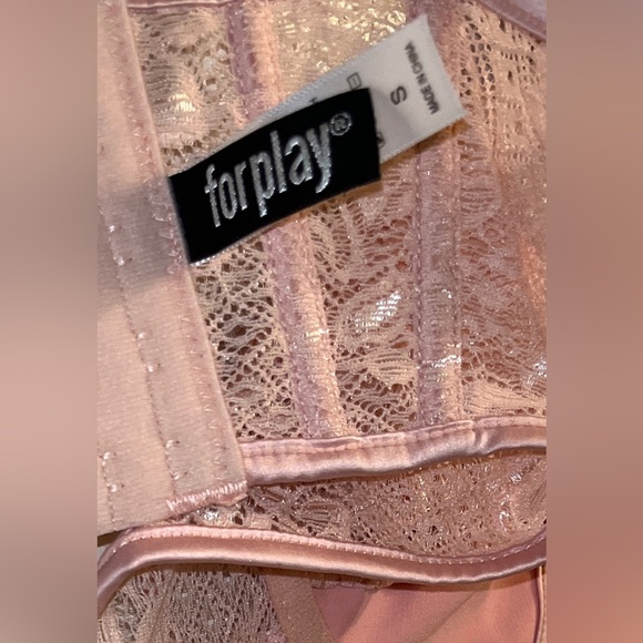 FORPLAY Pink Lace Corset Bra - Picture 4 of 5